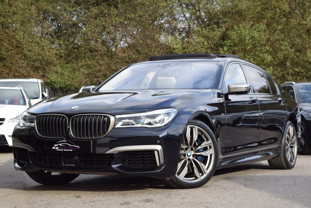 BMW M760Li 6.6 V12 XDRIVE PETROL AUTOMATIC  BMW SERVICE HISTORY