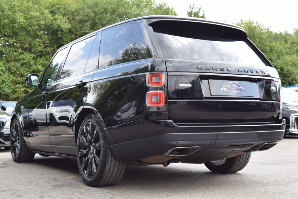 LAND ROVER RANGE ROVER AUTOBIOGRAPHY 4.4 SDV8 LWB FULLY LOADED FLRSH MINT
