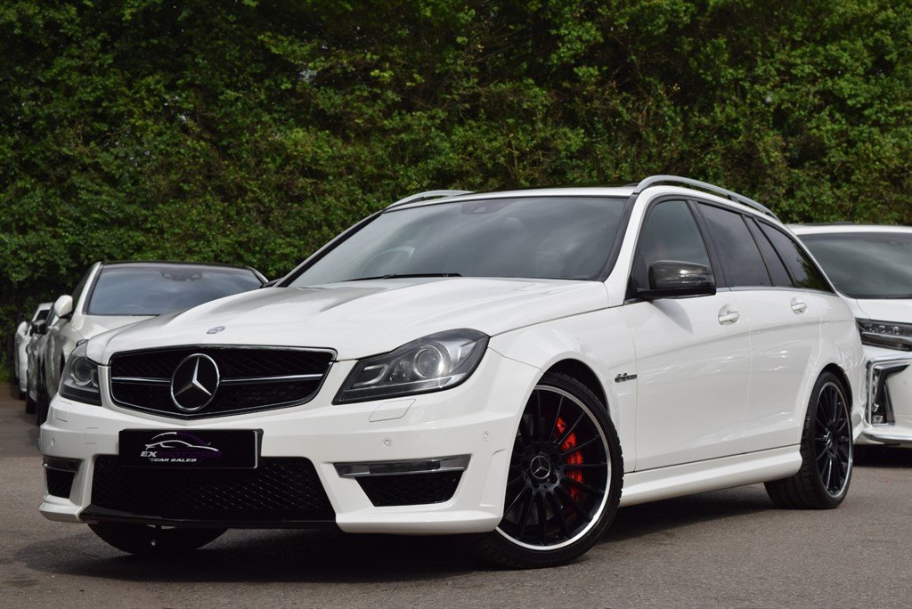 MERCEDES-BENZ C63 AMG 6.2 V8 ESTATE (PERFORMANCE PACK PLUS)