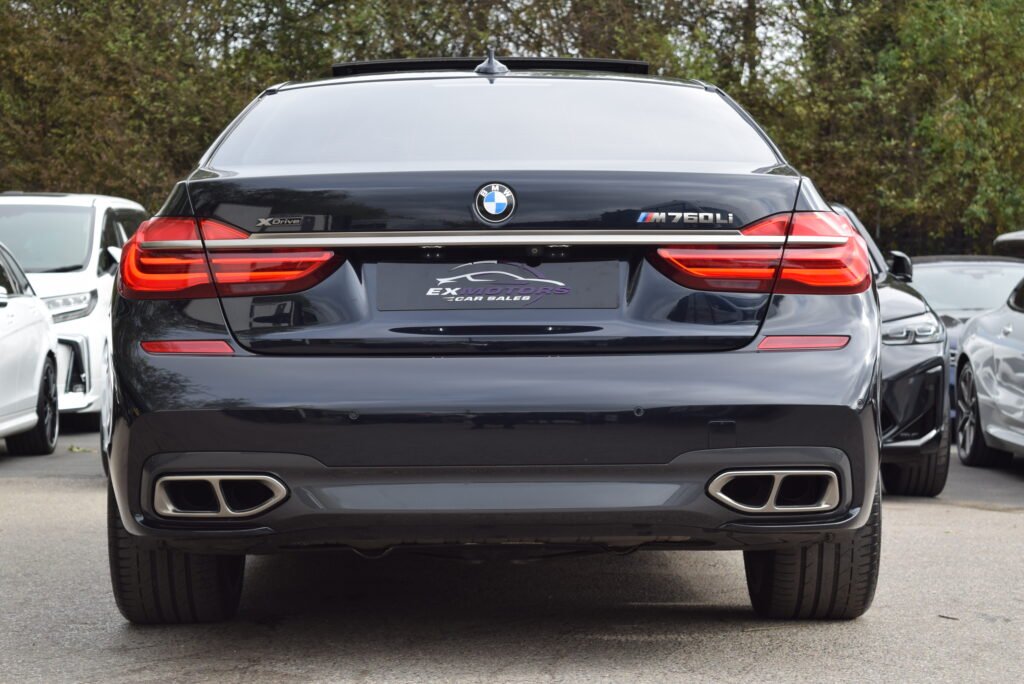 BMW M760Li 6.6 V12 XDRIVE PETROL AUTOMATIC BMW SERVICE HISTORY